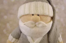 Soft toy knitting pattern easy beginner santa on boxing day christmas gift face