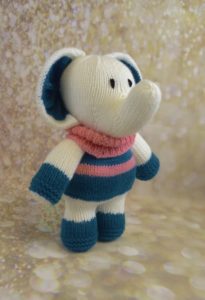 elephant knitting pattern soft toy