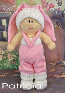 knitting pattern for a dolly with clothes