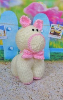 knitted pig pattern