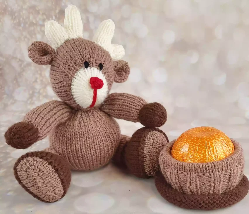 Knitted reindeer pattern