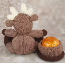 back reindeer chocolate orange pattern