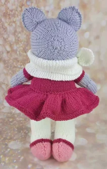 back of knitted ballerina cat pattern