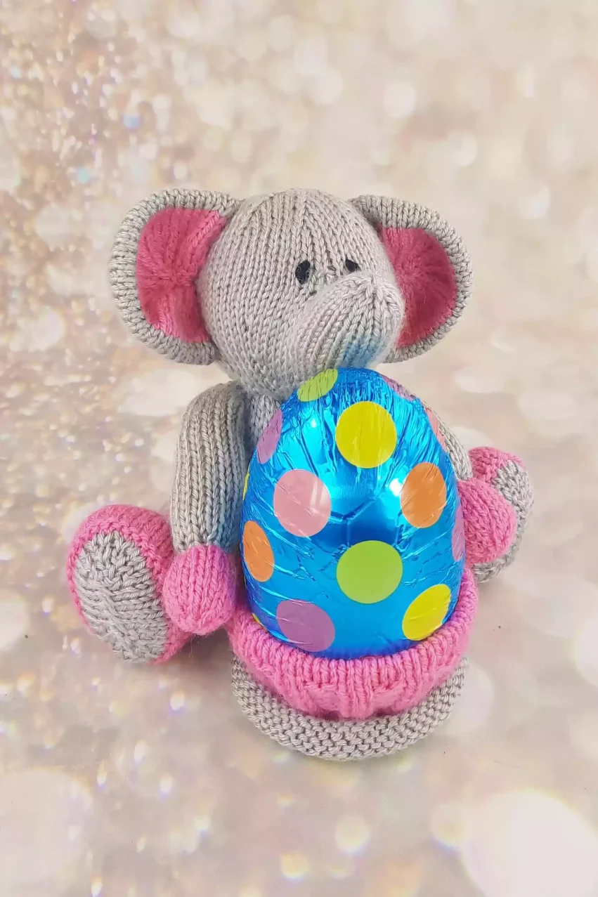 knitted elephant pattern