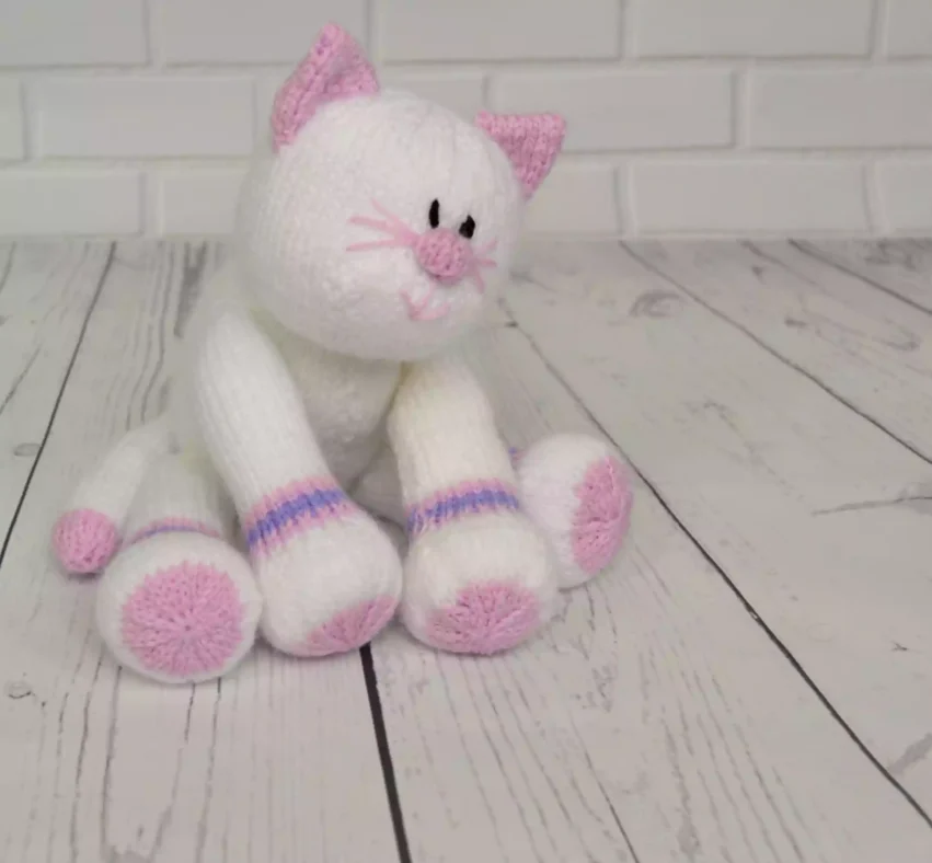 sitting cat knitting pattern