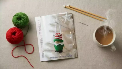 649-knitted-christmas-elf-flatlay
