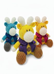 KBP-624 Giraffe Treasures Group White Background