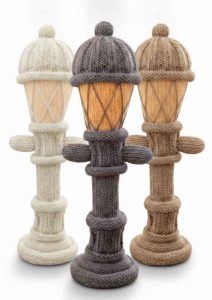 Lewis the Lamp Post Knitting Pattern - Image 3