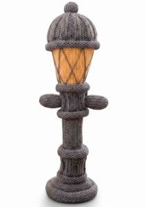 Lewis the Lamp Post Knitting Pattern - Image 5