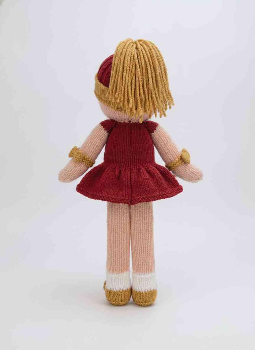 Holly Dolly Knitting Pattern - Image 4