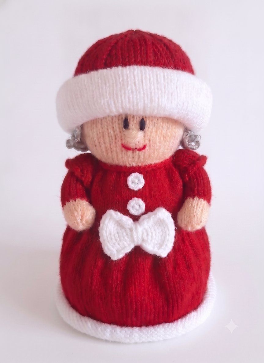 Mary Christmas Dolly Knitting Pattern - Image 2